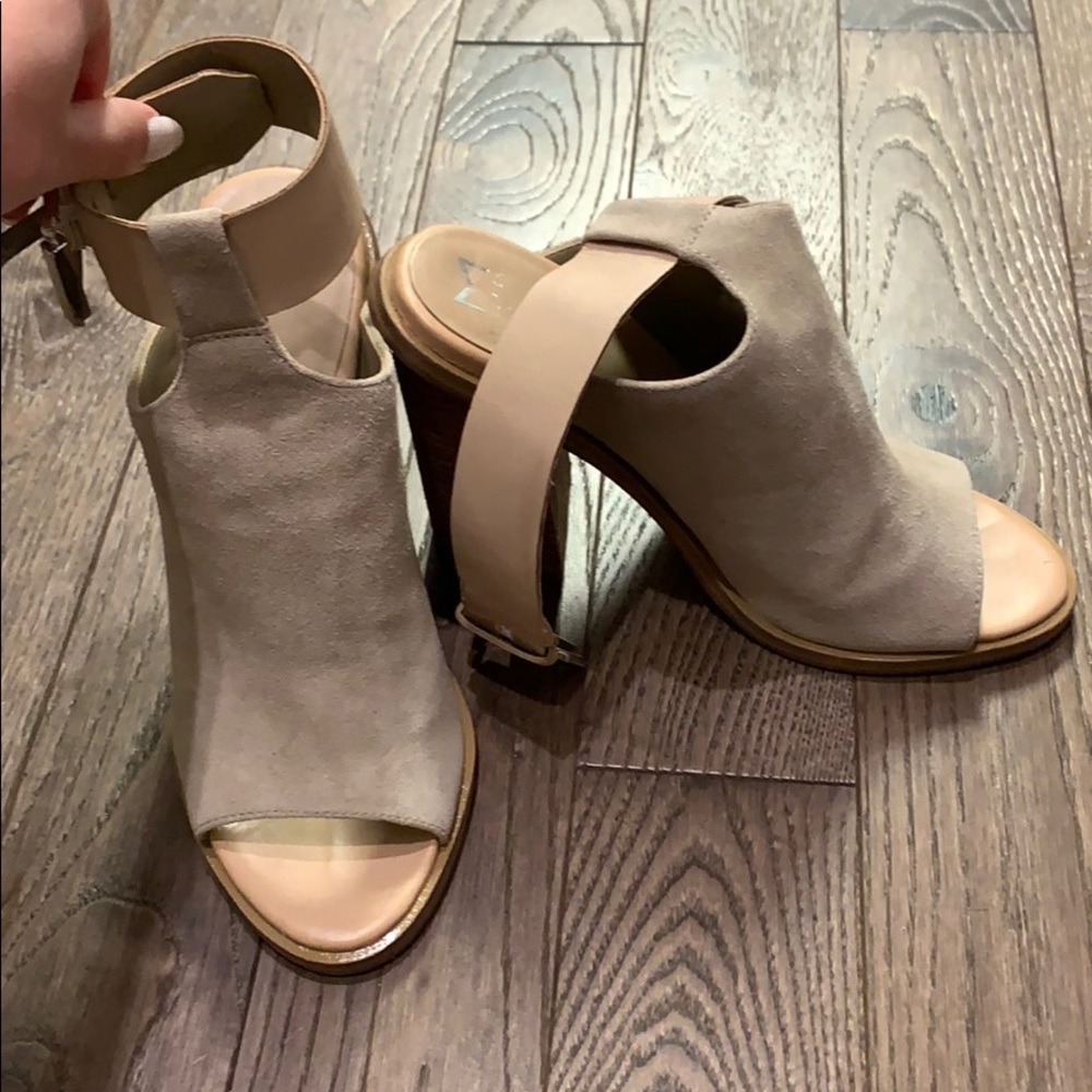 worn once! marc fisher heels